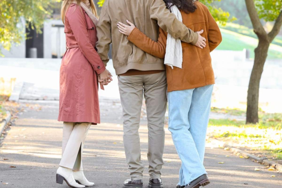 Triunghi amoros în showbiz! Iubitul unei artiste cunoscute e tatăl copilului unui fotomodel. Testul de paternitate a scos totul la iveală