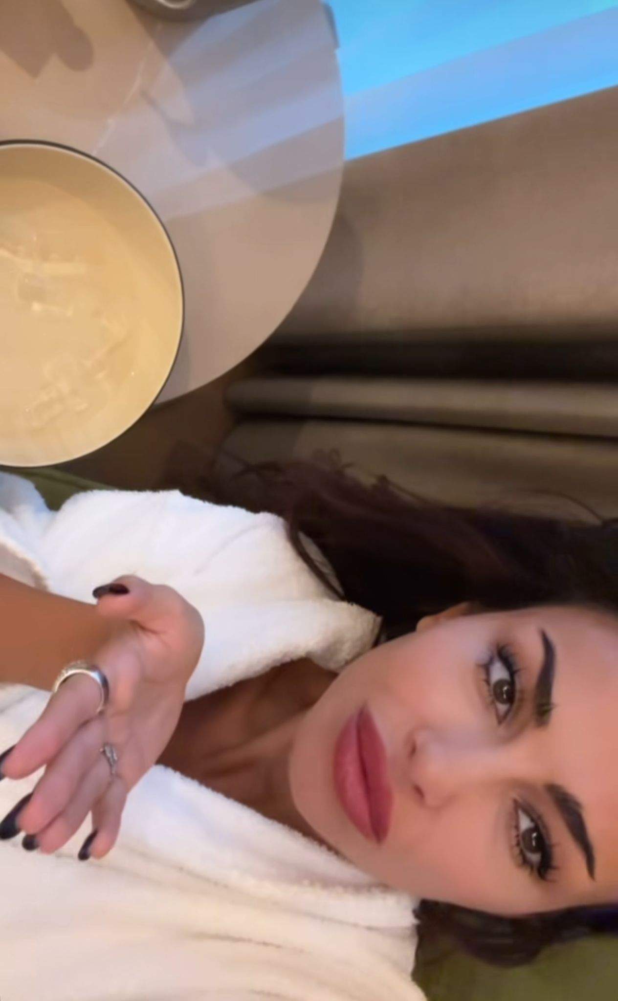 Cum își menține Mădălina Ghenea tenul impecabil. Celebra actriță și-a dezvăluit secretul