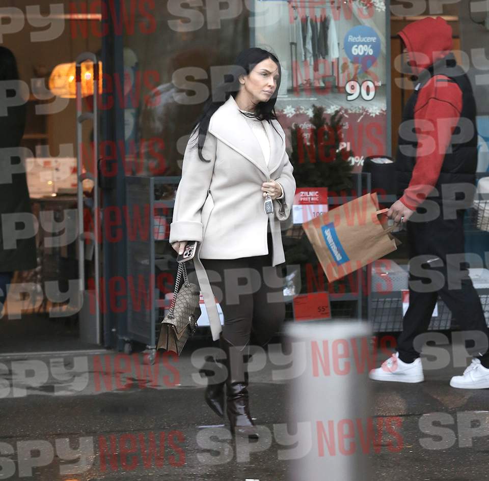 Francisca nu are stare! Gravidă, în 6 luni, bate oraşul în lung şi în lat! Imagini savuroase cu viitoarea mamică