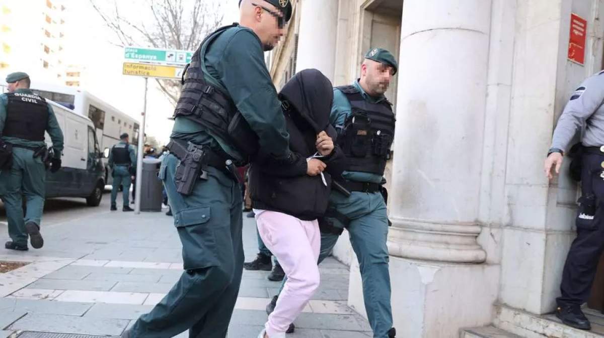 Halucinant! O minoră de 14 ani, vândută pe 5.000 de euro și cinci sticle de băutură. Unde a fost găsită adolescenta