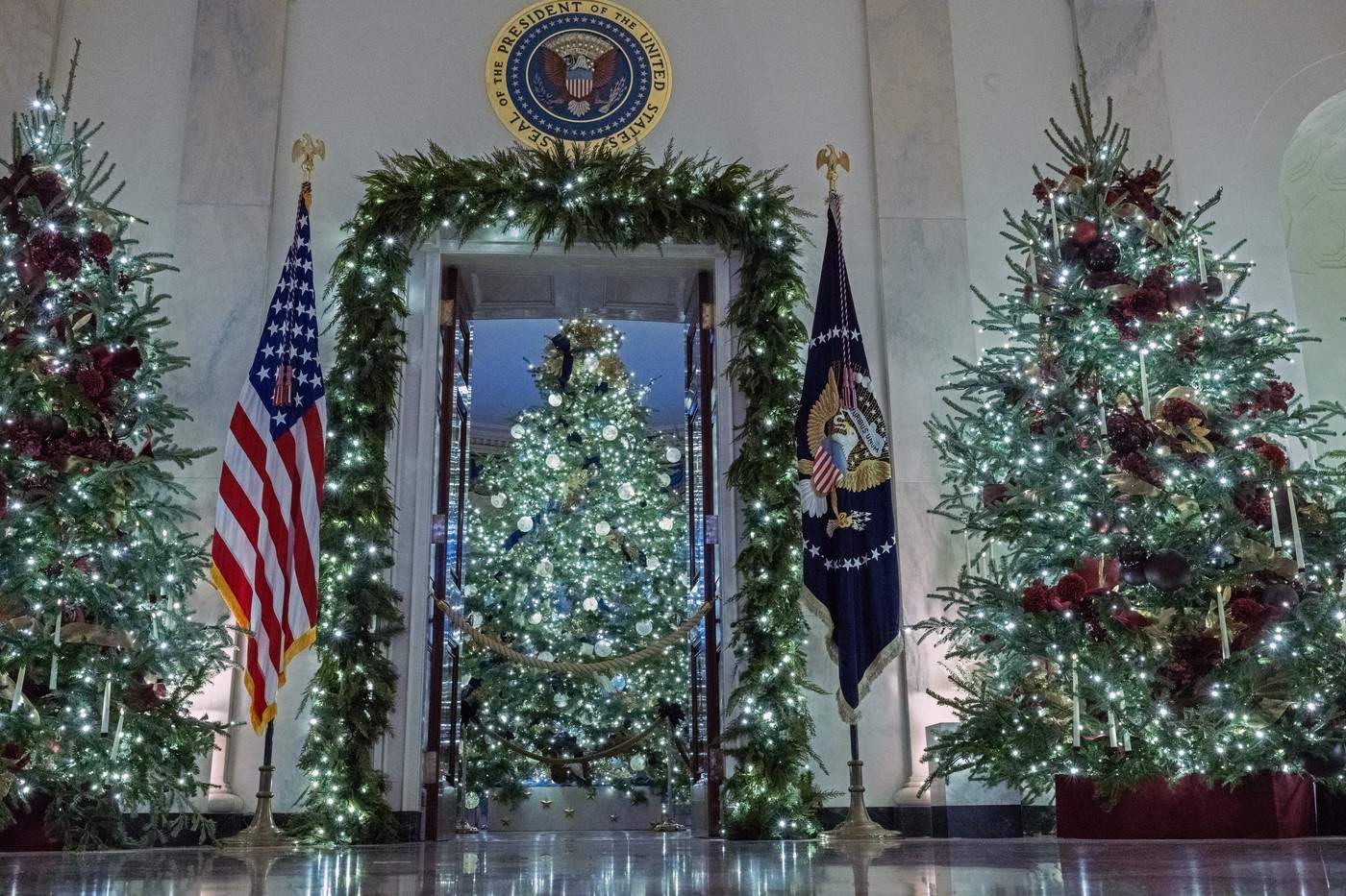 Cum a decorat Melania Trump Casa Albă! Totul arată spectaculos