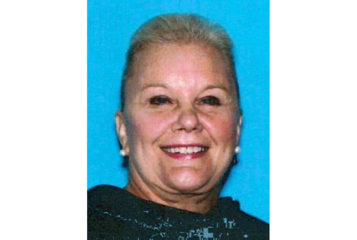 O femeie a înșelat instituții financiare cu aproape 30 de milioane de dolari. Cum a reușit