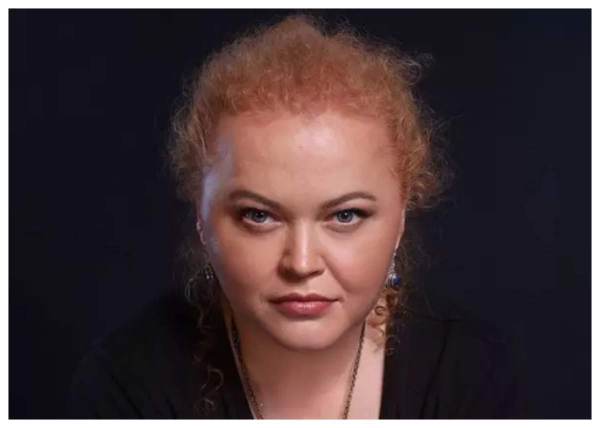 Narcisa Suciu, poză portret