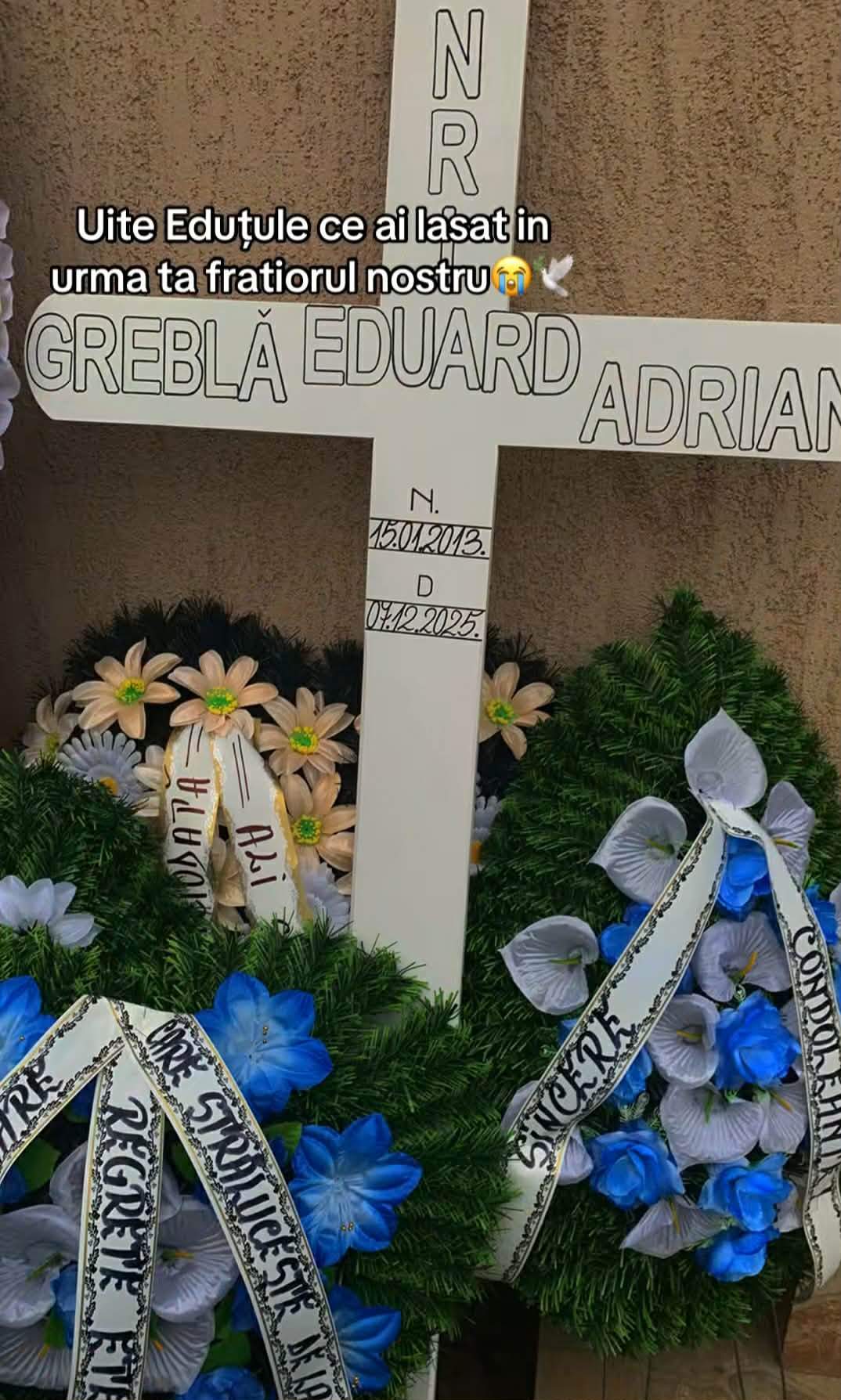 Copilul de 12 ani, din Ialomița, ucis de un șofer beat, a fost înmormântat! Prietenii lui au făcut un gest sfâșietor