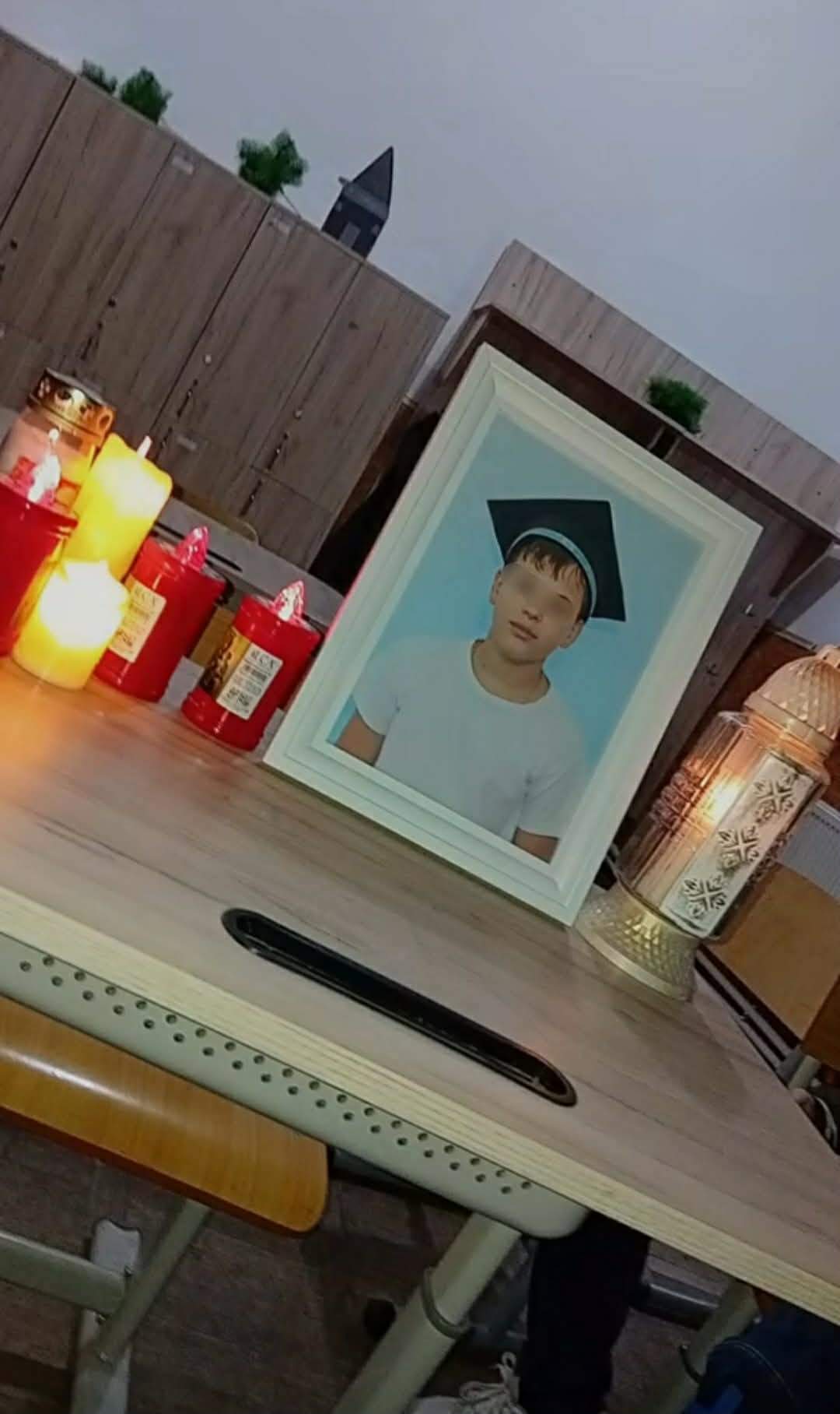 Copilul de 12 ani, din Ialomița, ucis de un șofer beat, a fost înmormântat! Prietenii lui au făcut un gest sfâșietor