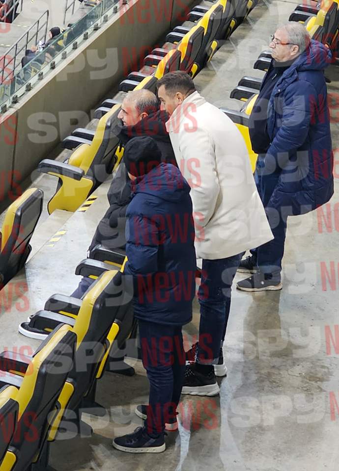 Imagini de senzație cu Bursucu! A ieșit pe stadion și a dat clasă tuturor! Cum arăta prezentatorul și în ce companie selectă a fost surprins