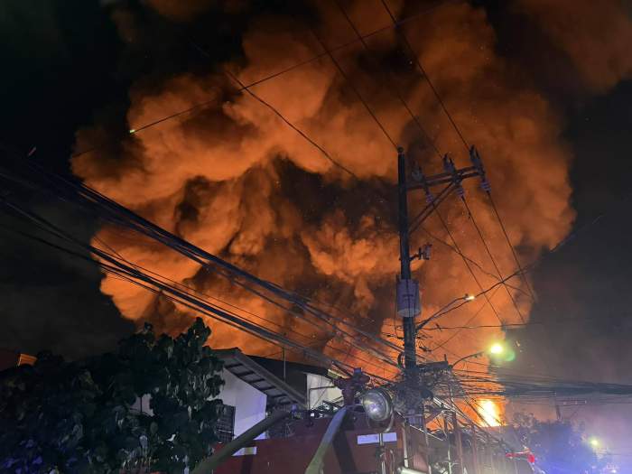 incendiu în Filipine.