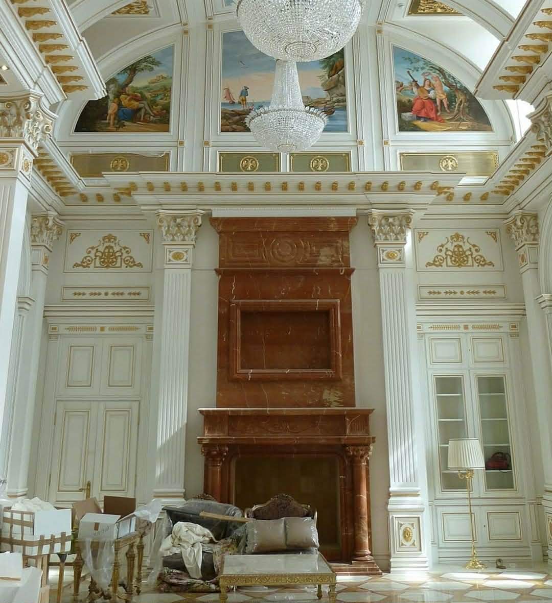 Imagini incredibile cu palatul lui Vladimir Putin de la Marea Neagră. Are patinoar, cazino și buncăre secrete