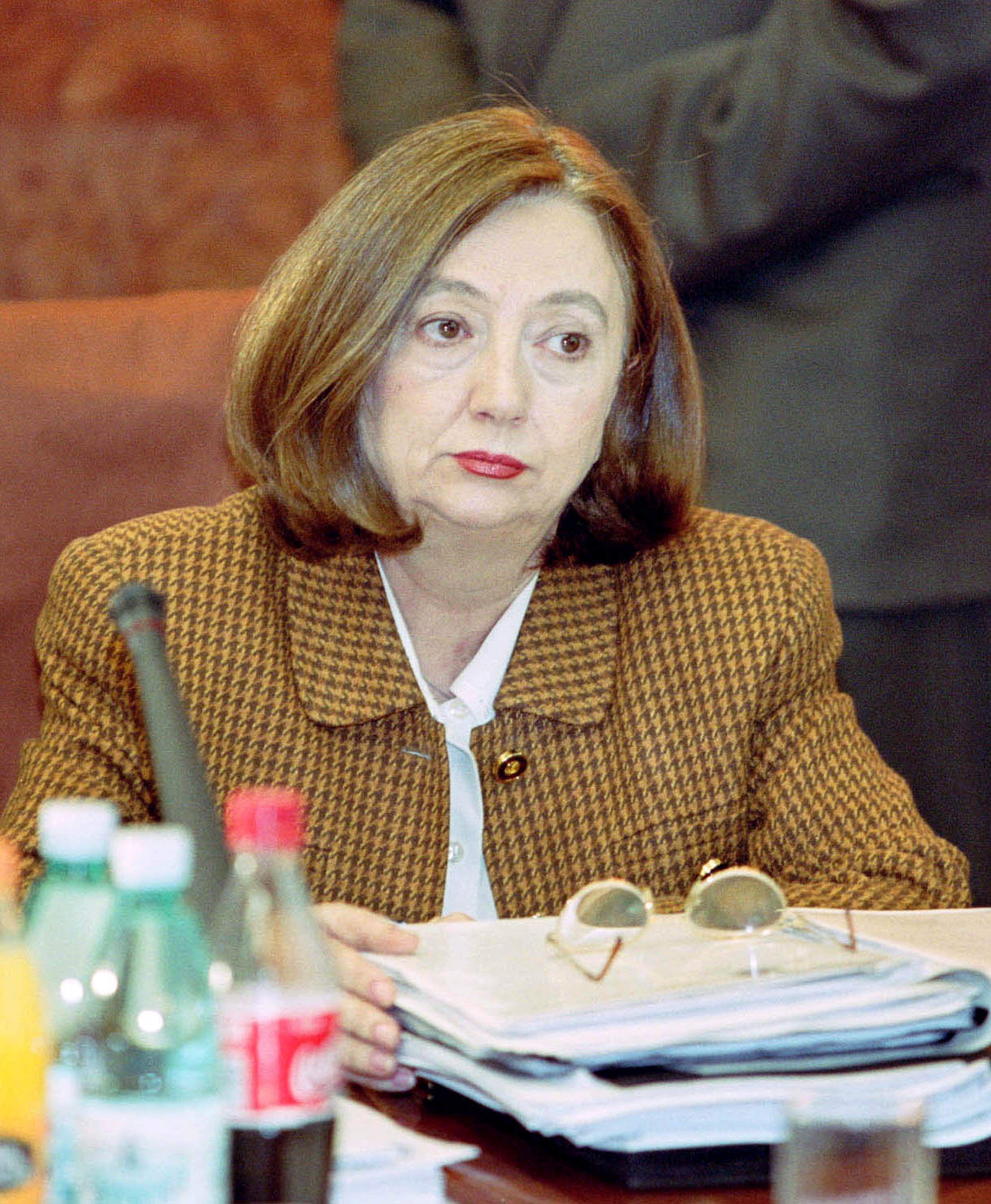 Rodica Stănoiu, îmbrăcată elegant