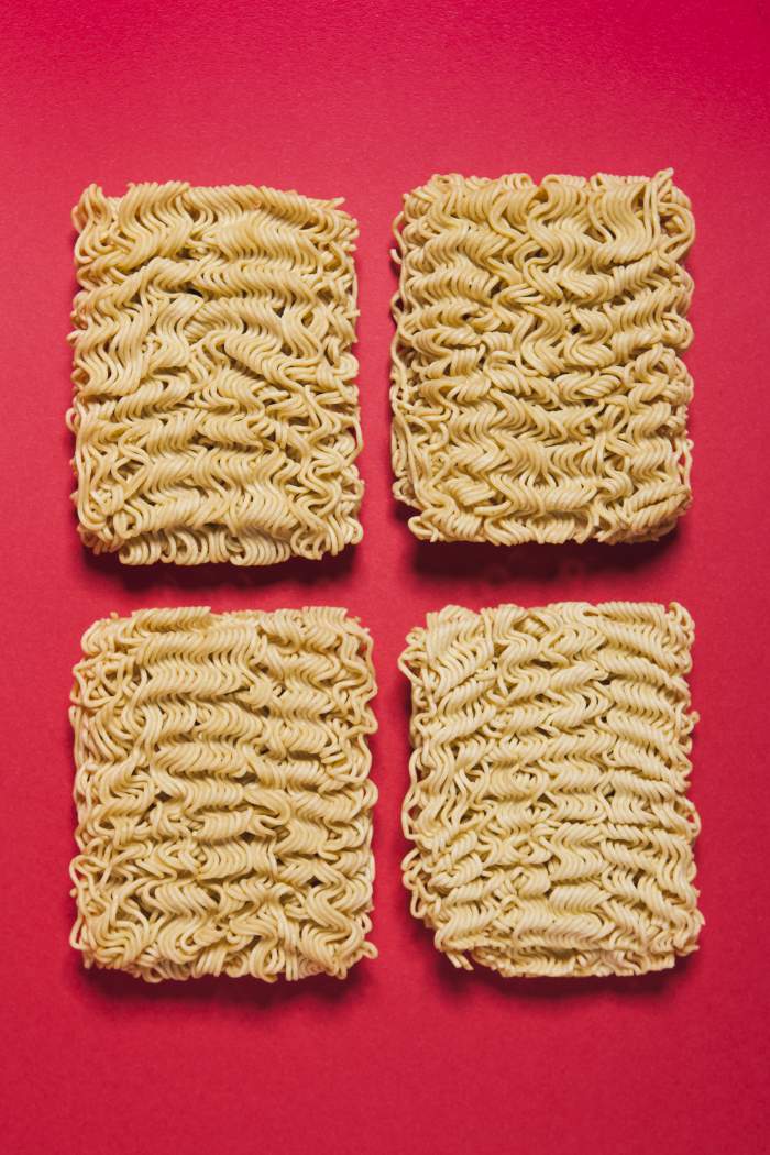 Mai mulți tăiței cruzi