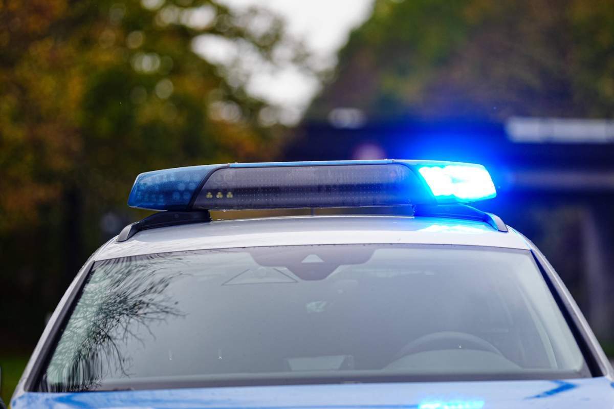 mașină de poliție