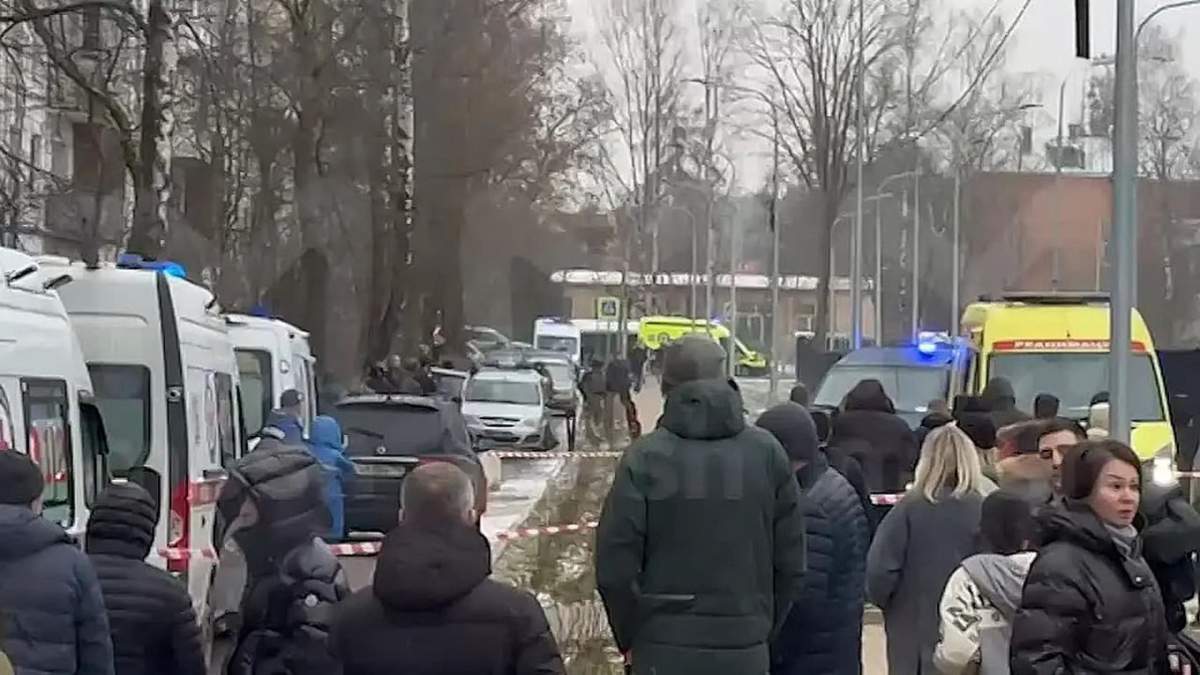 atac într-o școală din Rusia