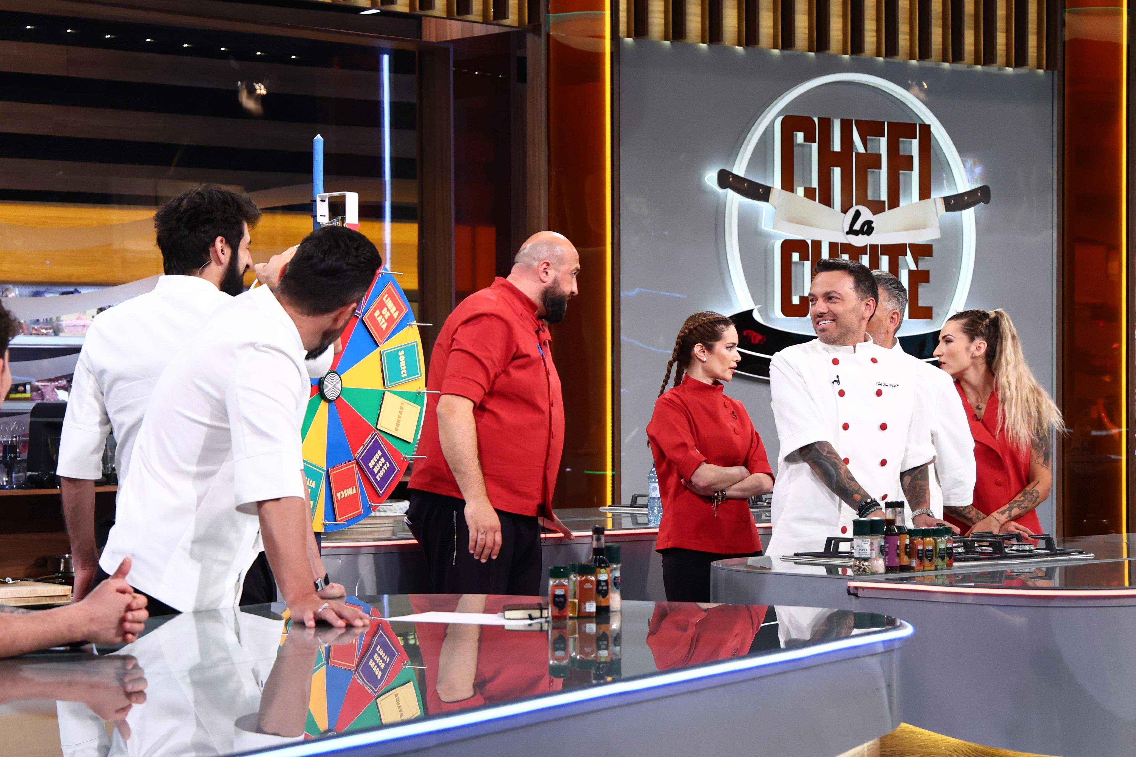 Echipa lui Chef Ștefan, victorioasă, aseară la Chefi la cuțite. Diseară, provocare triplă în arena culinară: roata nebună a ingredientelor, plus două amulete