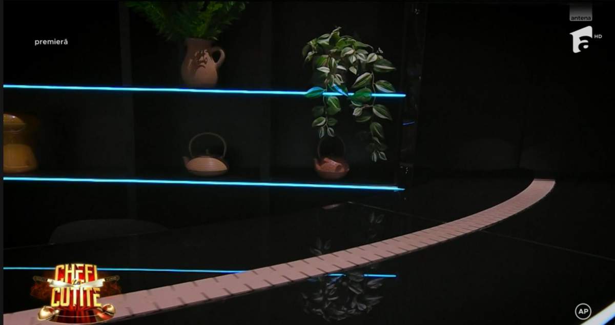 Banda de la Chefi la cuțite