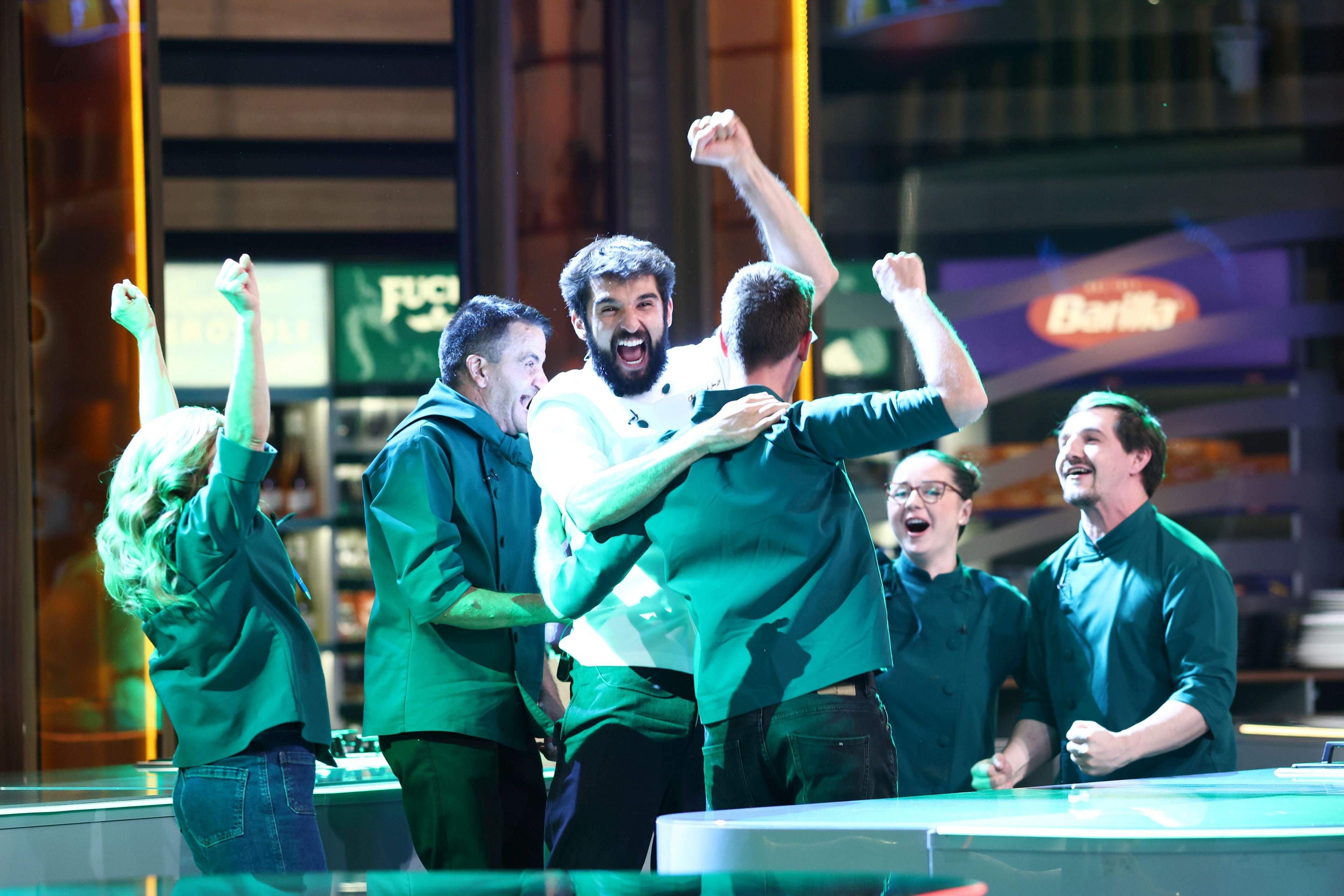 Chefi la cuțite, lider de audiență. Victorie detașată pentru echipa lui Chef Richard la battle-ul de ieri și record de punctaje maxime la proba individuală