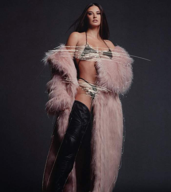 Antonia, la o ședință foto