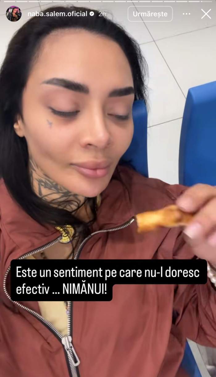 Naba Salem, în aeroport