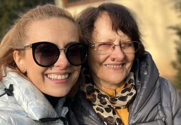 Simona Gherghe, alături de mama ei