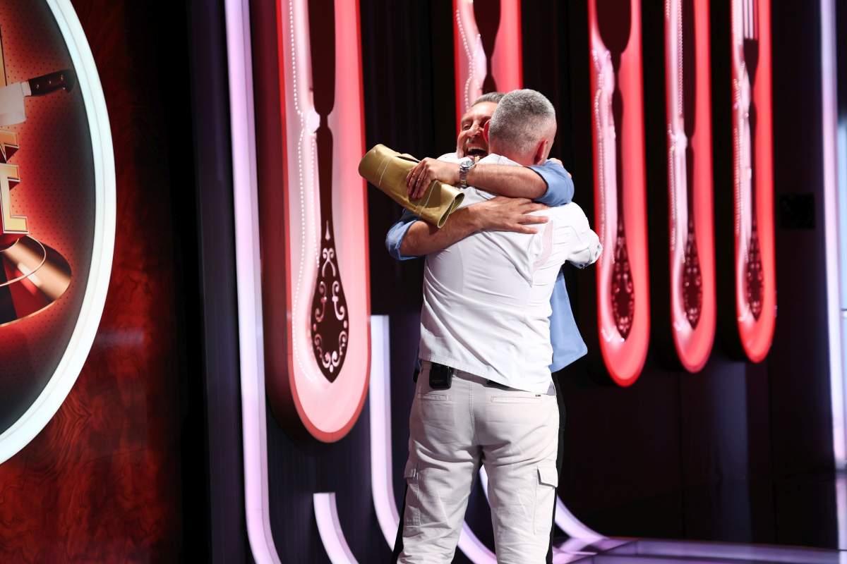 Chef Sautner a dat cuțitul de aur. Tensiune uriașă, diseară, la Chefi la cuțite: ultima amuletă a sezonului stabilește câți concurenți va avea fiecare Chef în echipă