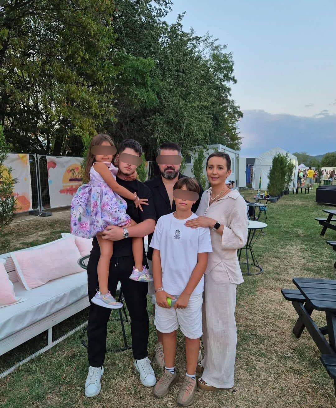 Roxana Moise, alături de familia ei