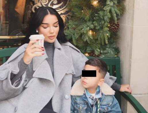 Larisa Udilă și fiul său, în Londra