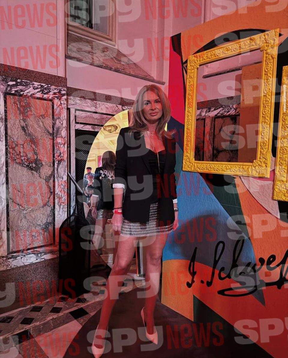 Oana Ungureanu, ținută sexy