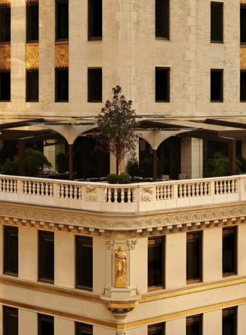 Un miliardar rus a cumpărat un penthouse cu 135 de milioane de dolari, în Manhattan. Cum arată locuința fenomenală