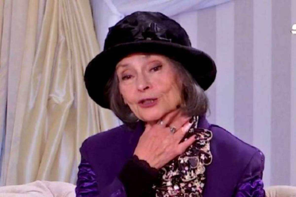 Marina Voica poarta palarie