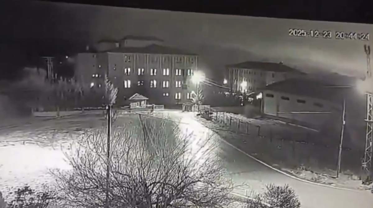 Imagini cu momentul în care avionul șefului de Stat Major din Libia se prăbușește! Echipajul aeronavei ar fi cerut aterizarea de urgență