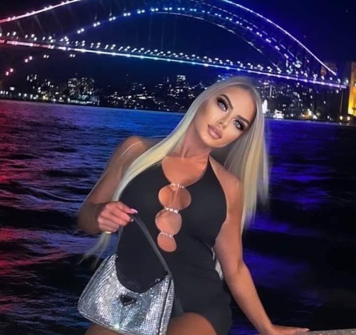 Tatiana, ținută provocatoare