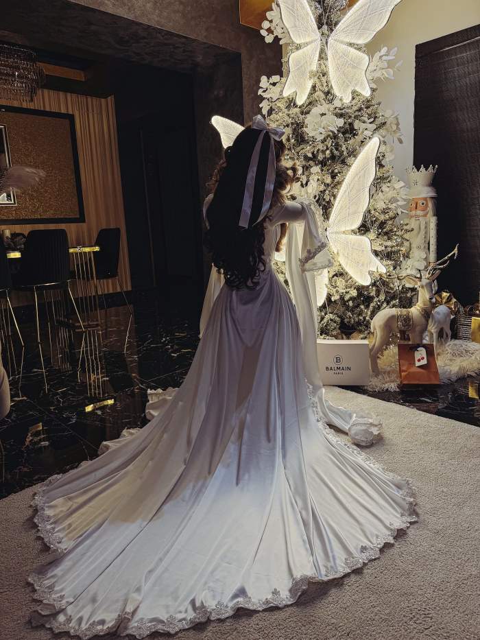 Loredana Chivu, lângă brad