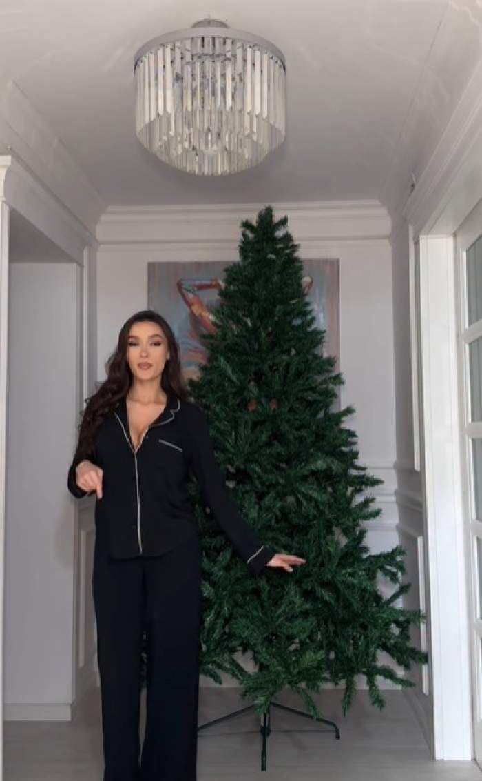 Cum arată bradul de Crăciun al Vivianei Sposub! Vedeta a ales un decor simplu, dar de efect