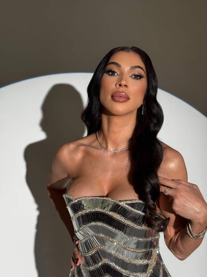 raluca pastrama la o sedinta foto