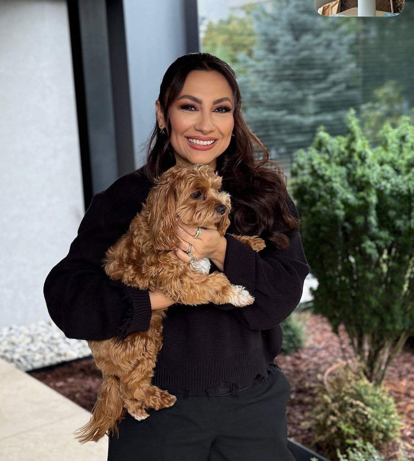 Andra și cățelușul ei