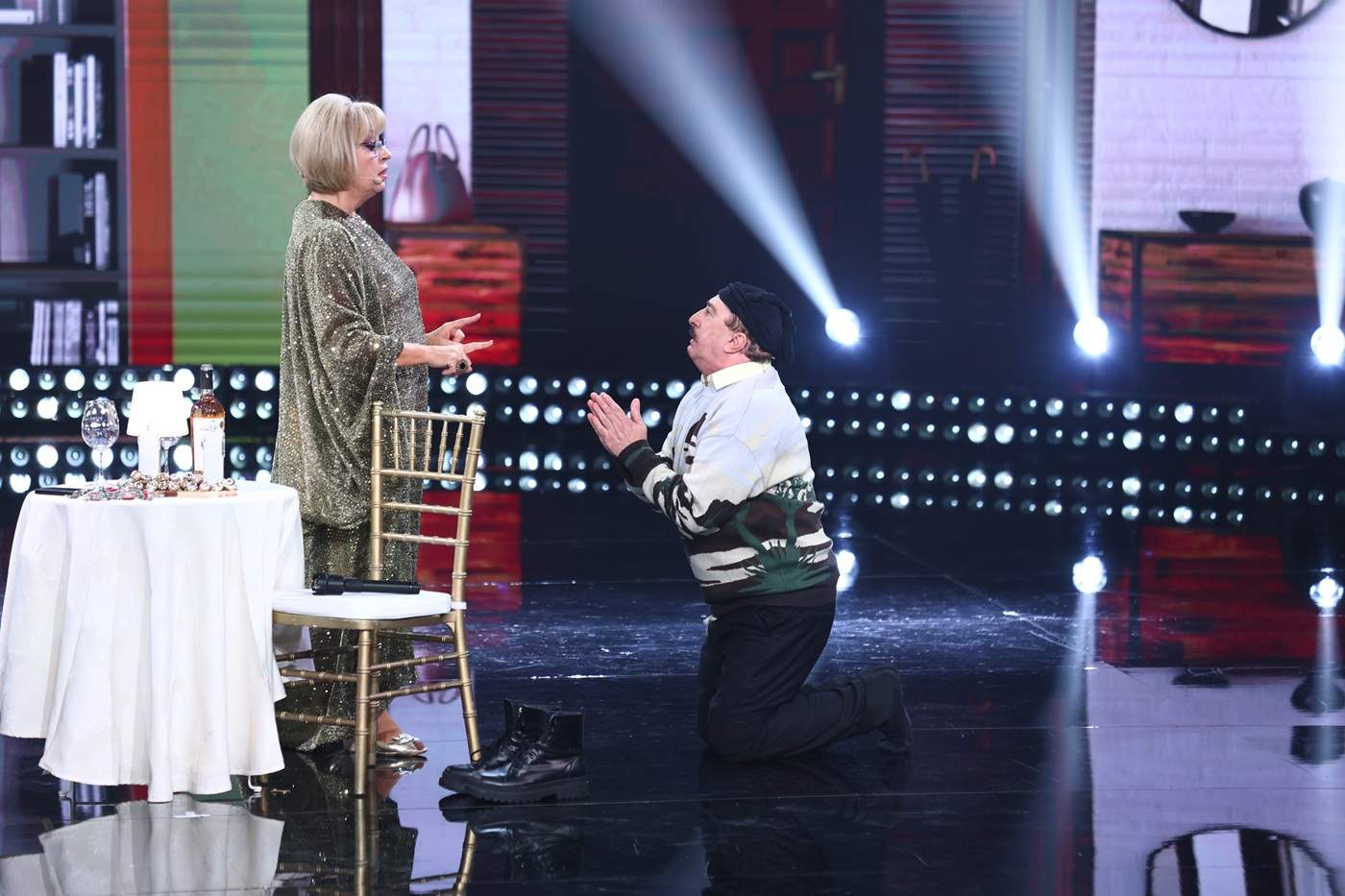 Ștefan Bănică urcă alături de Emilia Popescu pe scenă, la Revelionul cel mai neBUN. Numărul plin de umor va fi văzut pe Antena 1 și AntenaPLAY în noaptea dintre ani