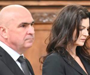 Ilie Bolojan și partenera lui s-au căsătorit? O persoană importantă din Guvern l-a dat de gol