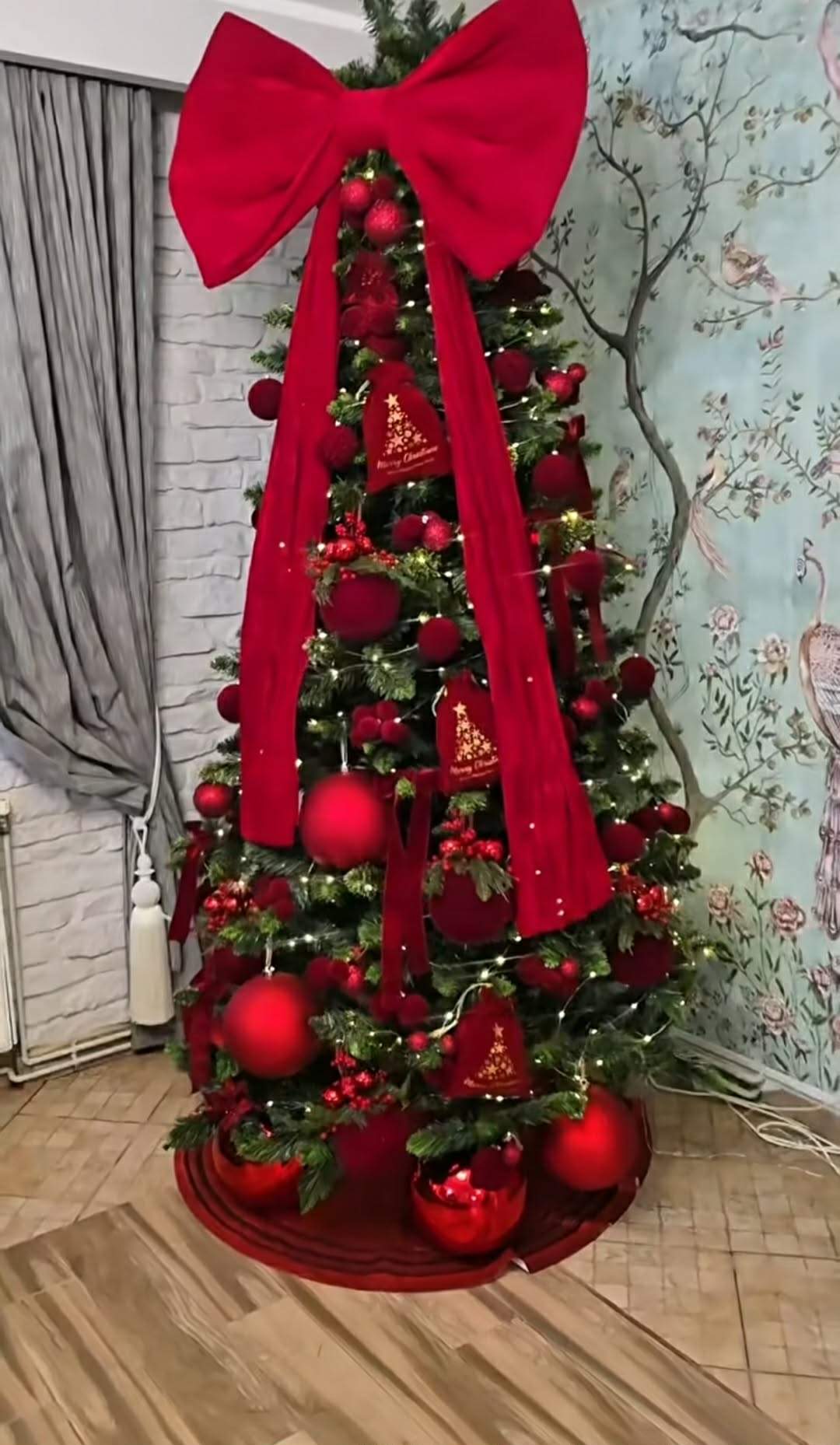 bradul de Crăciun al Oanei Roman