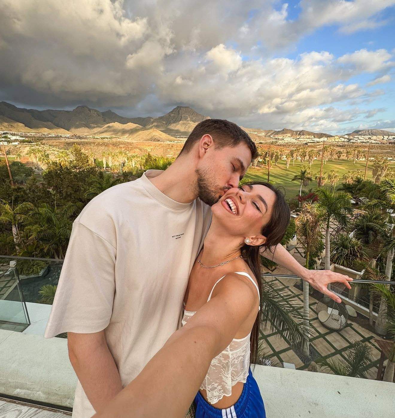 Mira și Levi Elekes, foarte fericiți împreună