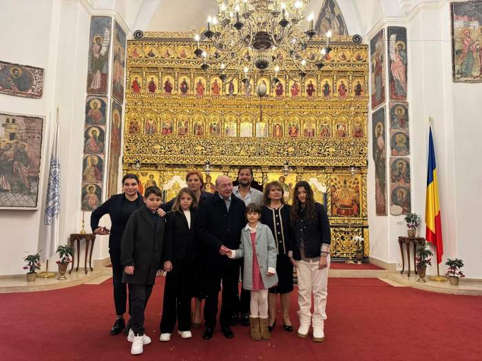 Familia lui Traian Băsescu, în Biserică