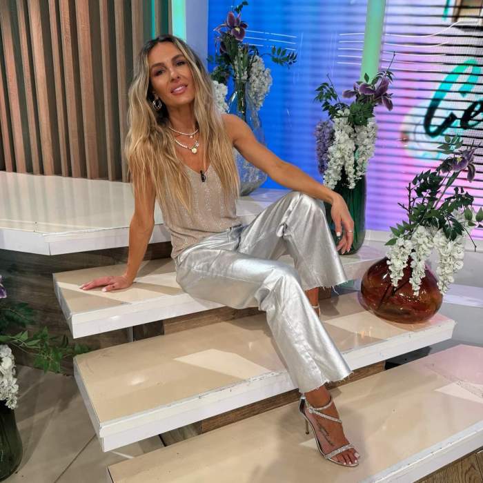 Flavia Mihășan, în platoul de la Antena 1