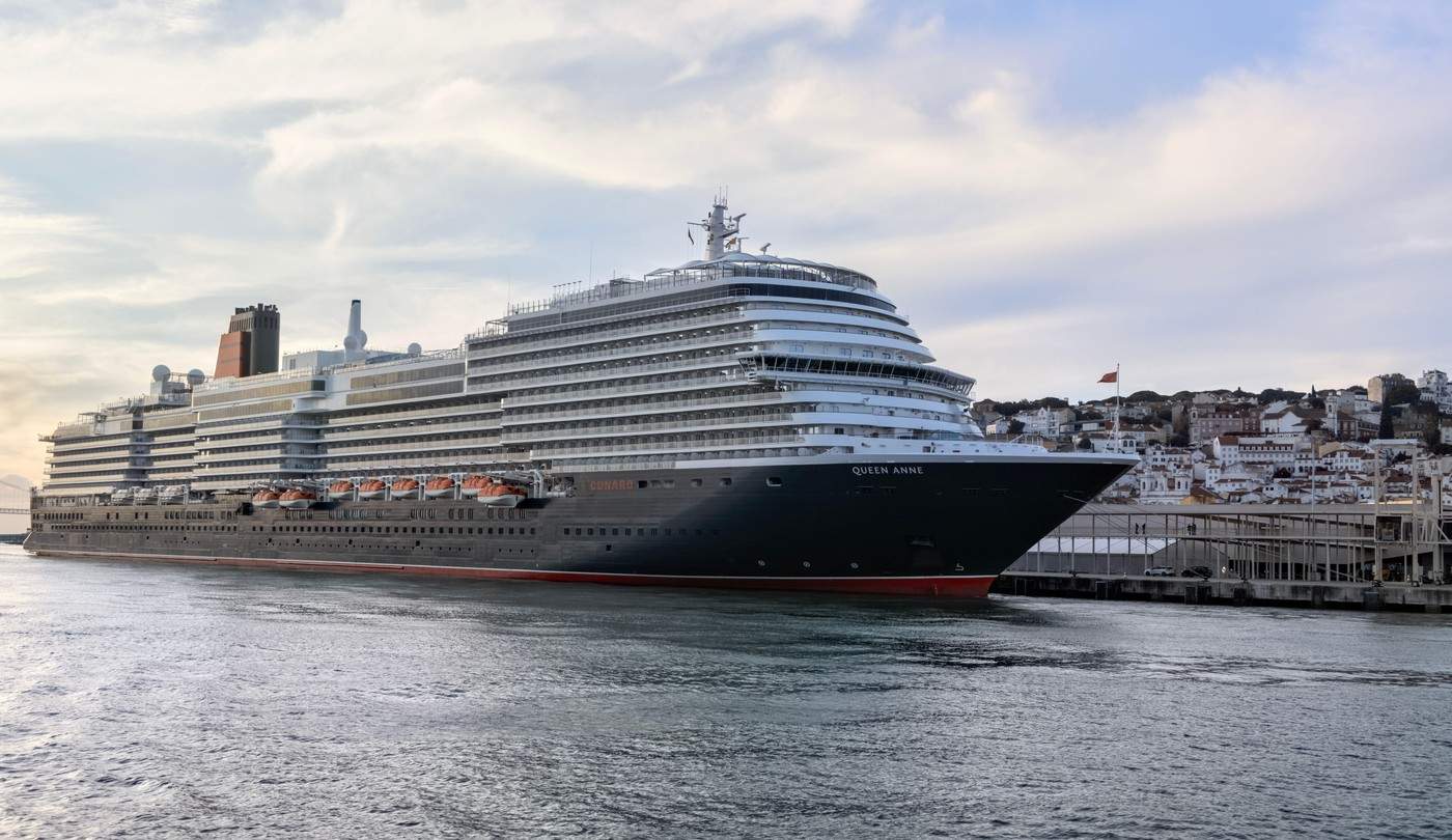 Nava de croazieră Cunard Queen Anne a acostat în Lisabona, Portugalia