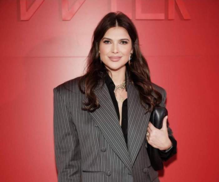 Monica Bărlădeanu, ținută elegantă