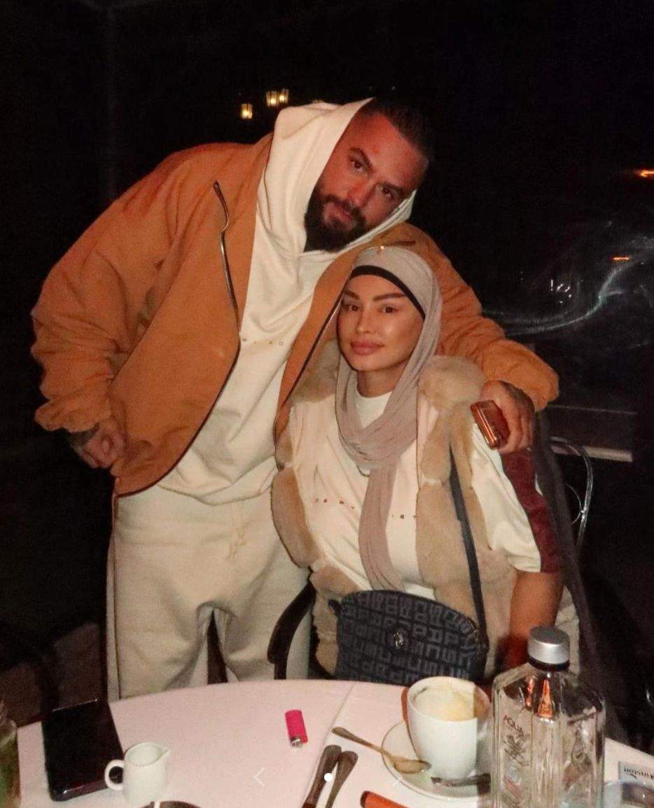 Foto Meko și sora lui