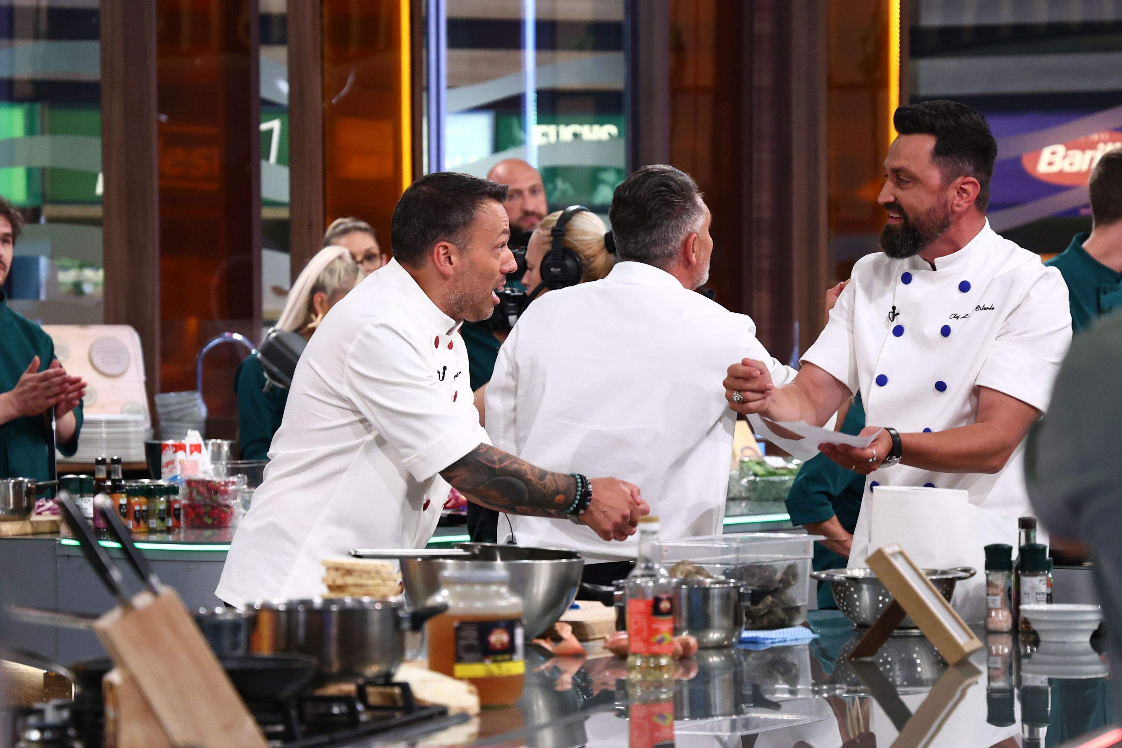 Chefi la cuțite, lider detașat de audiență. Tensiune maximă în această seară: cea mai grea probă din istoria competiției și două amulete puternice aruncate în luptă