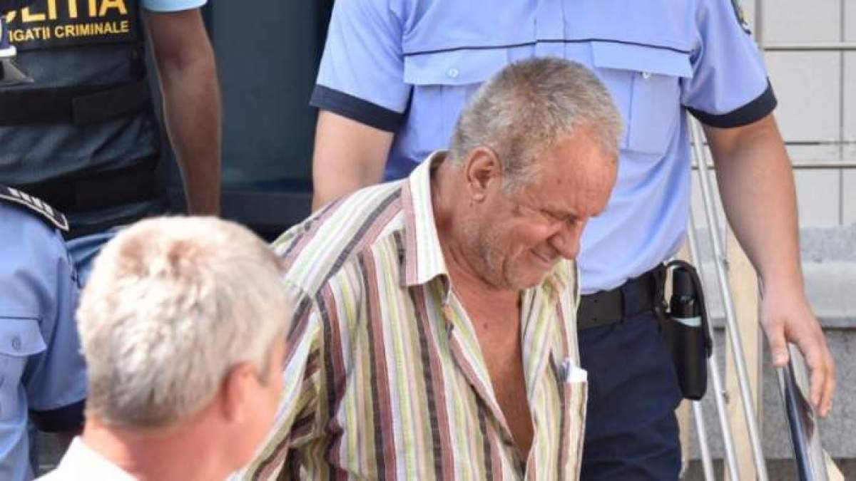 Gheorghe Dincă, alături de polițiști