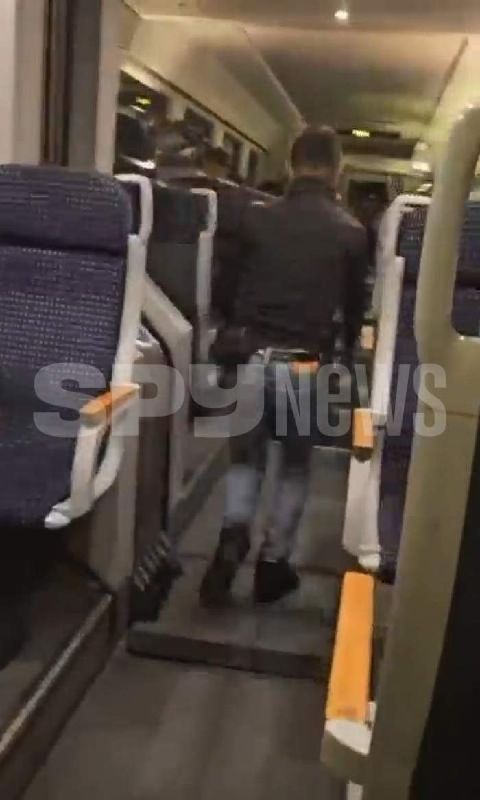 bărbat săltat din tren