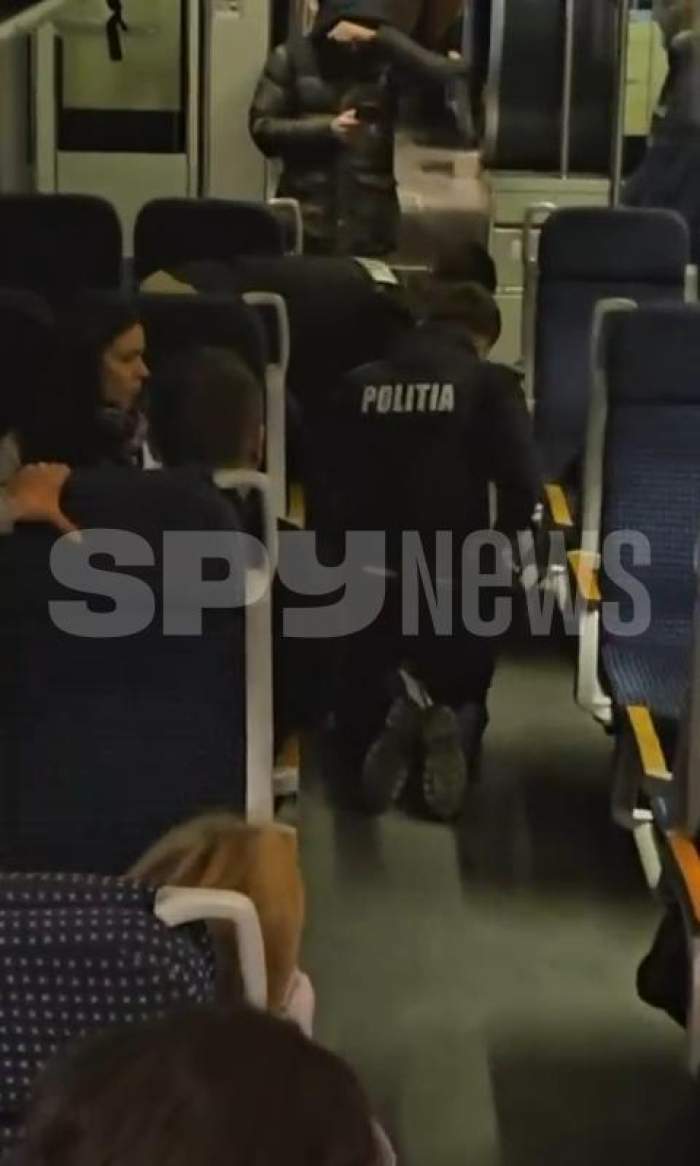 bărbat săltat din tren