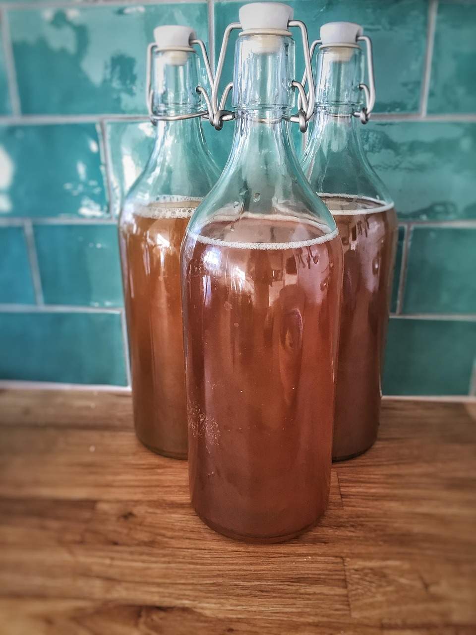 Diferențele dintre kombucha, kimchi și kefir. Care este cel mai sănătos