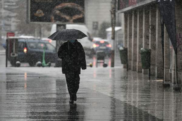 Anunț ANM de ultimă oră! Vin ninsorile! Meteorologii au emis avertizări de ninsoare, vânt puternic și temperaturi scăzute în mare parte din țară