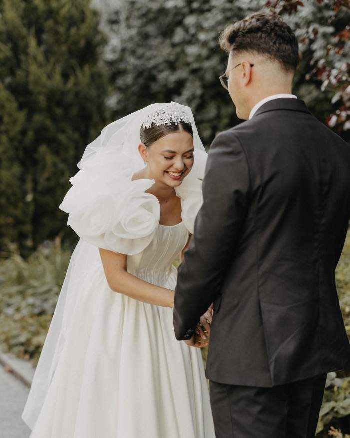 Cât de talentată este sora mai mică a Lidiei Buble! Lorena este pasionată la fel de mult de muzică precum artista